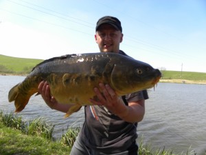 13100 kg